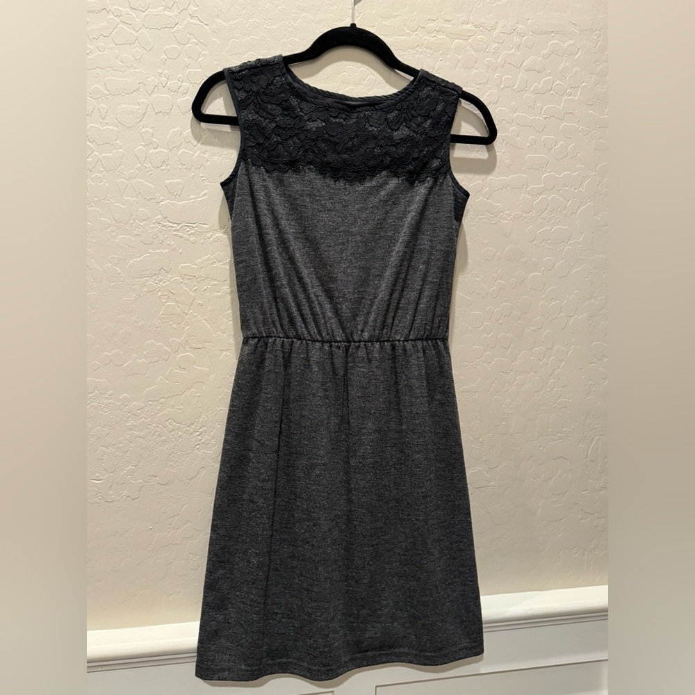 Loft women’s petite XS dress in gray with black lace top